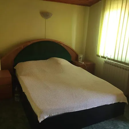 Casuta De Vis Bükreş