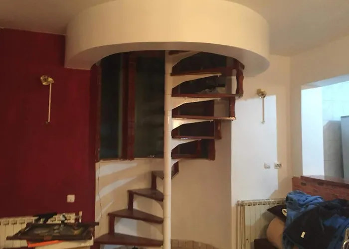 Casuta De Vis * Бухарест